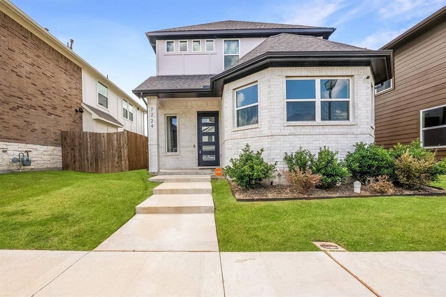 Property photo for 7224 Bayhill Lane, Rowlett, TX