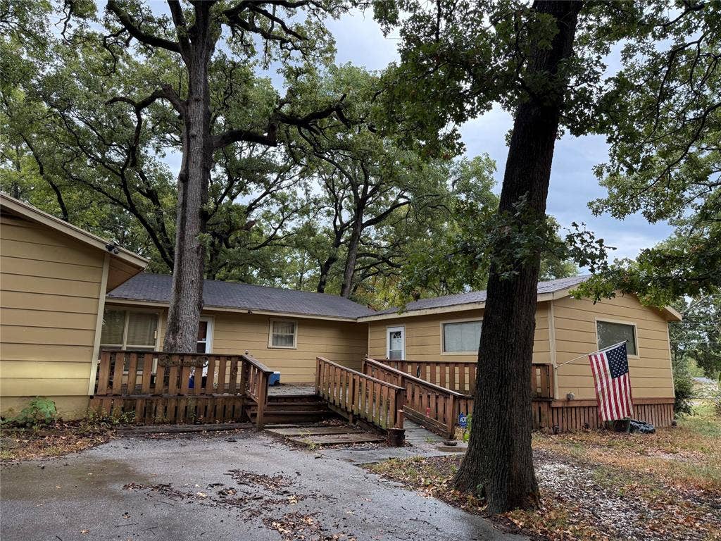 114 Los Arboles Street, Gun Barrel City, TX 75156 114 Los Arboles Street, Gun Barrel City, TX 75156