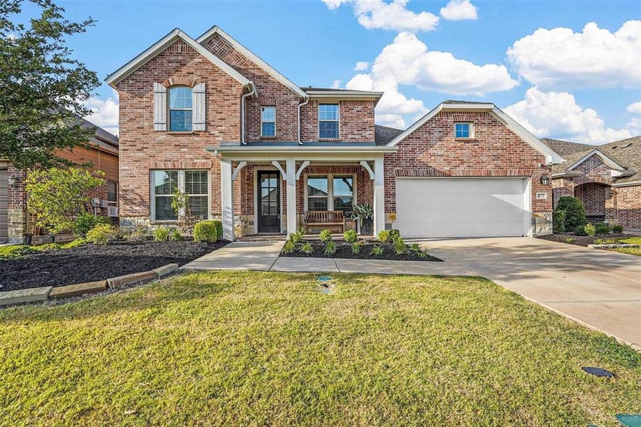 Property photo for 1609 Cedar Crest Drive, Forney, TX