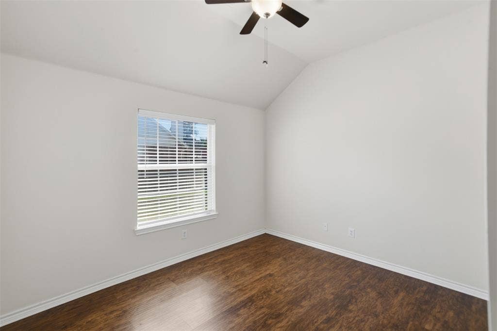 416 Kyle Lane, Lewisville, TX 75067