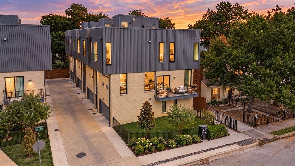 4804 Danbrook Court, Dallas, TX 75204 Front corner unit with large front yard, 7 detached homes development
