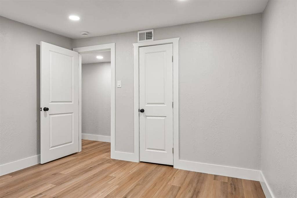 2872 Hurstview Drive, Hurst, TX 76054
