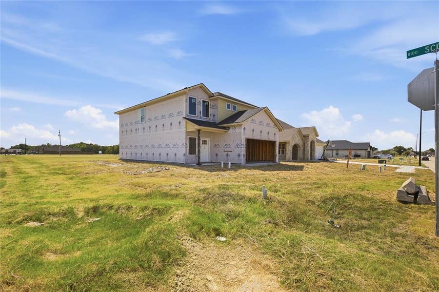 Property photo for 601 Greyson Lane, Greenville, TX