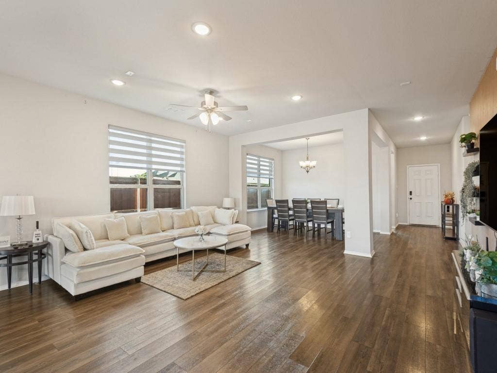 3825 S Courtney Court, Heartland, TX 75126 Wood-finish flooring throughout, recessed lighting, and a ceiling fan