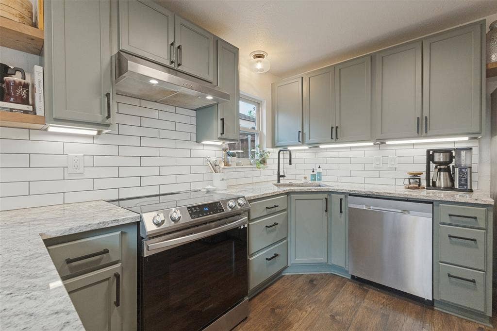 2715 Harbinger Lane, Dallas, TX 75287