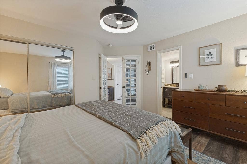 Downstairs bedroom