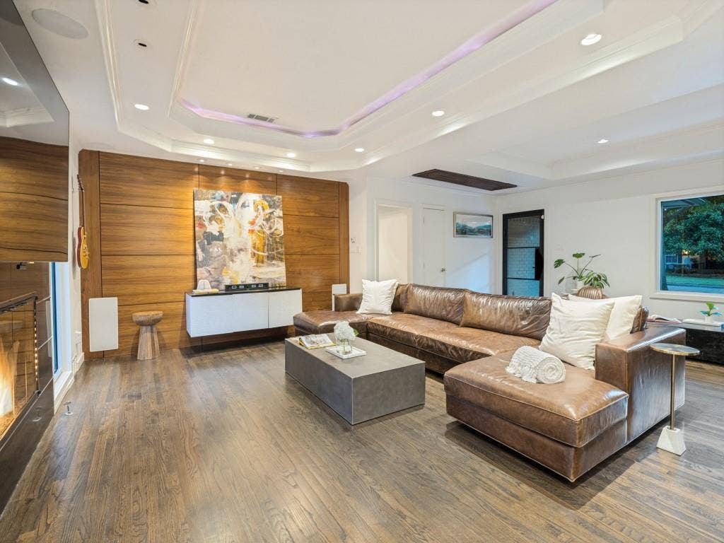 10314 Sherbrook Lane, Dallas, TX 75229 10314 Sherbrook Lane, Dallas, TX 75229