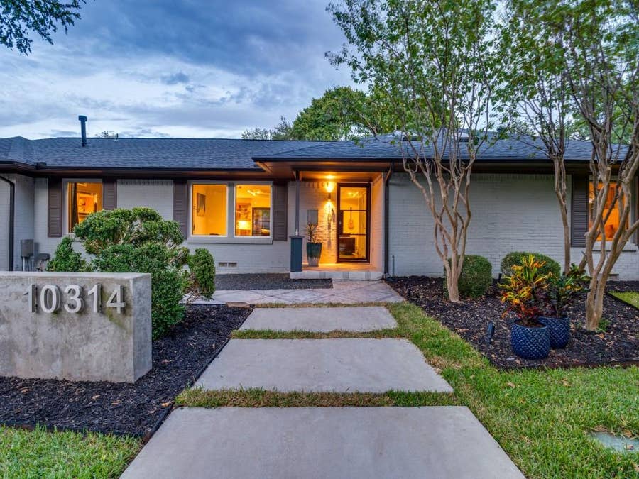 Property photo for 10314 Sherbrook Lane, Dallas, TX
