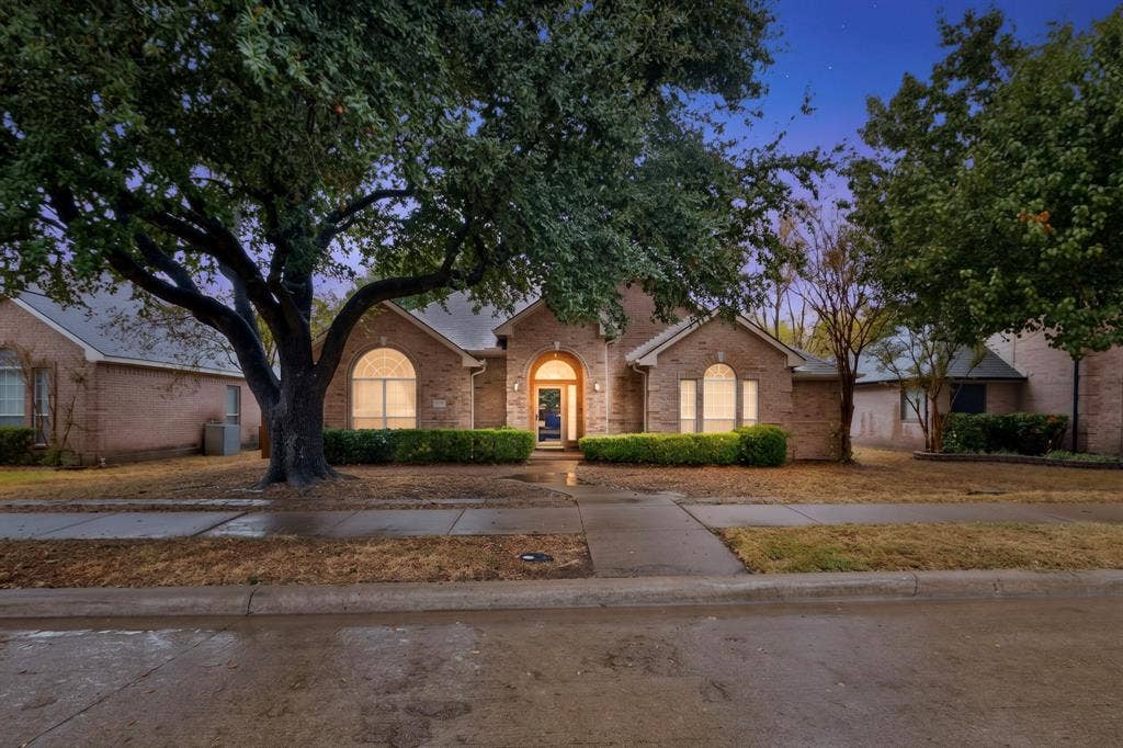 1239 Rivercrest Drive, Mesquite, TX 75181 1239 Rivercrest Drive, Mesquite, TX 75181