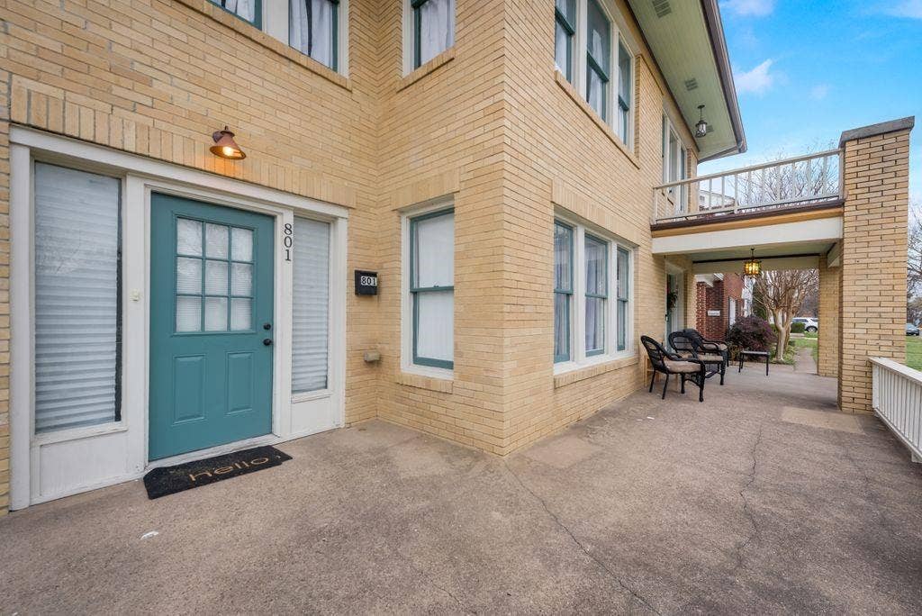 801 Woodlawn Avenue, Dallas, TX 75208