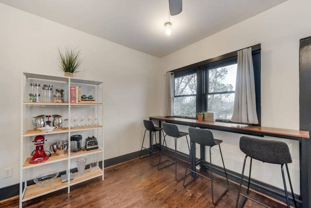 801 Woodlawn Avenue, Dallas, TX 75208