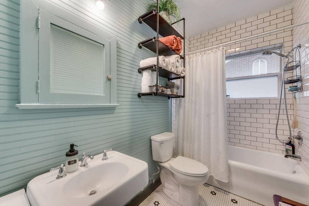 801 Woodlawn Avenue, Dallas, TX 75208
