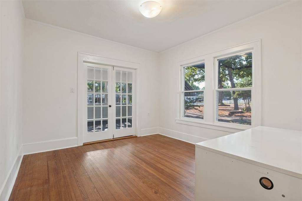 215 S O'Connor Road, Irving, TX 75060 215 S O'Connor Road, Irving, TX 75060