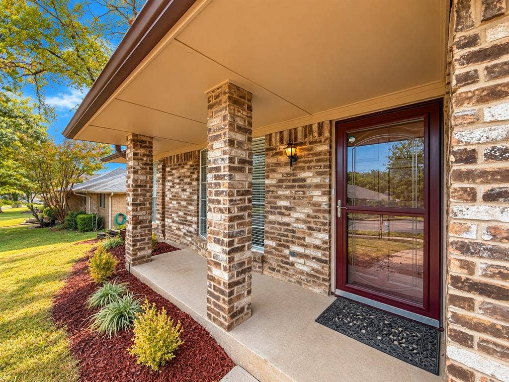 1605 Brighton Drive, Carrollton, TX 75007