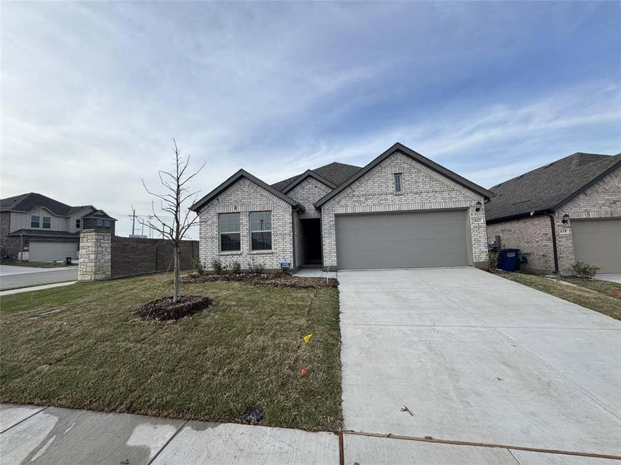 Property photo for 442 kingsbury Avenue, Princeton, TX