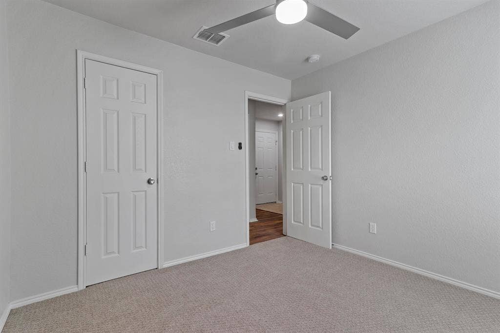 932 Poncho Lane, Fort Worth, TX 76052
