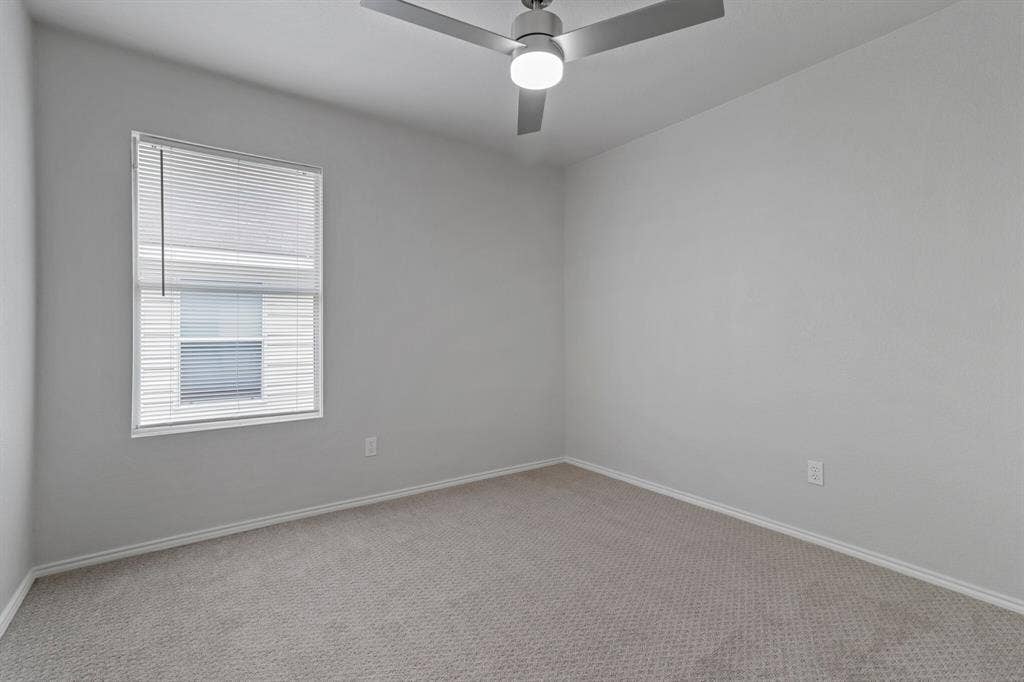 932 Poncho Lane, Fort Worth, TX 76052