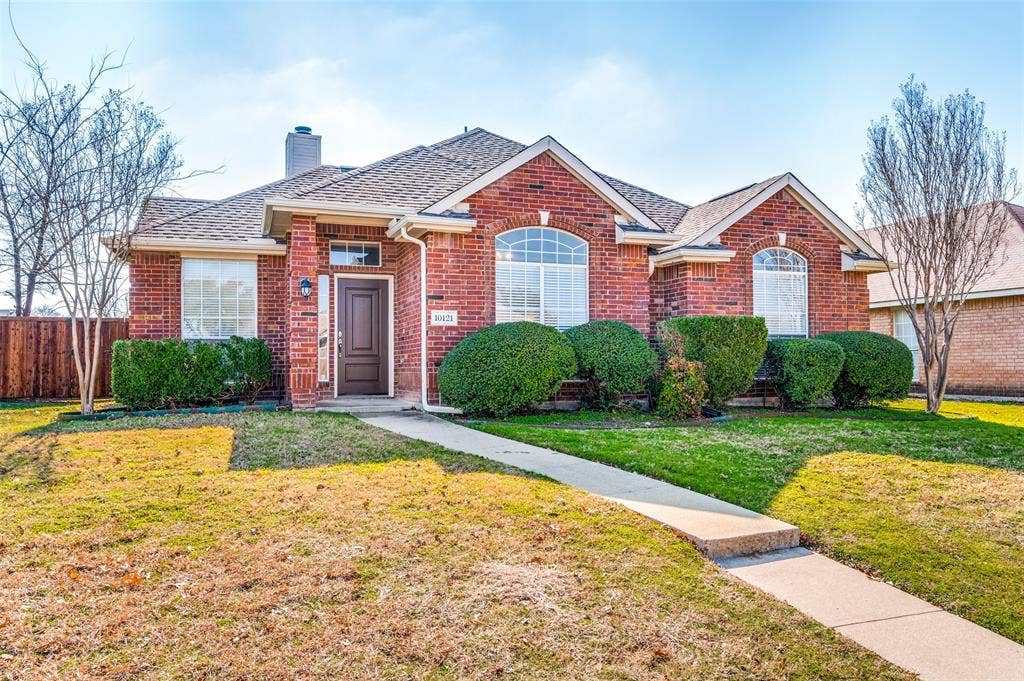 10121 Cambridge Drive, Frisco, TX 75035 10121 Cambridge Drive, Frisco, TX 75035
