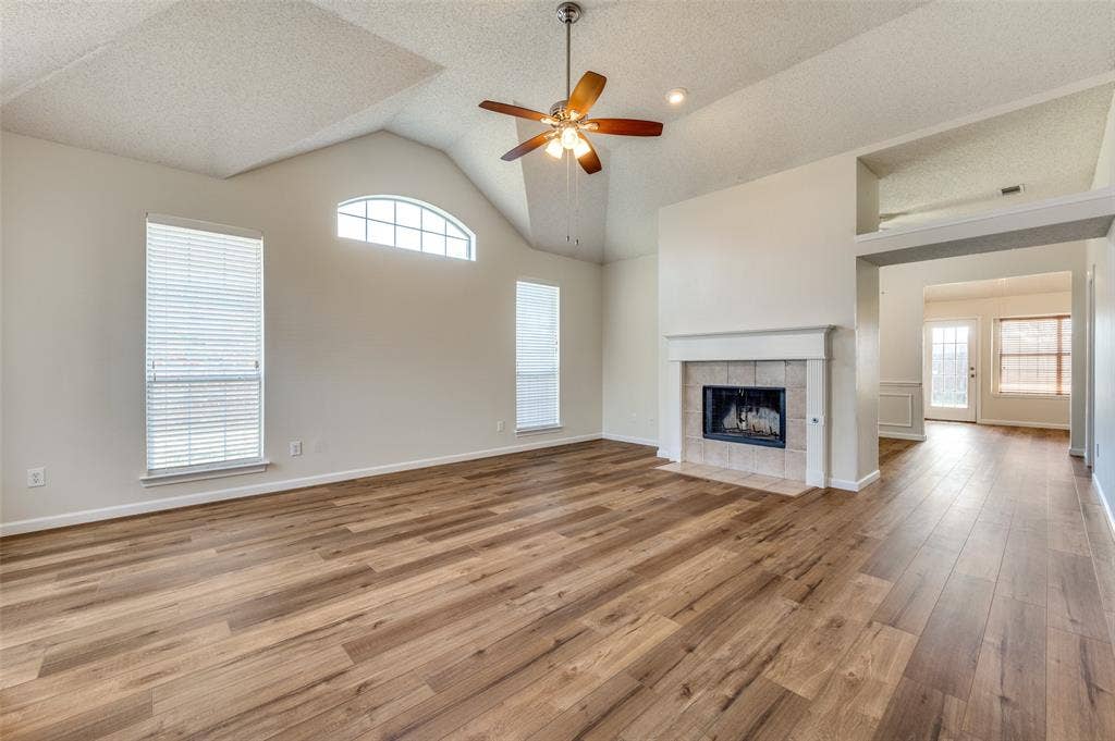 10121 Cambridge Drive, Frisco, TX 75035 10121 Cambridge Drive, Frisco, TX 75035