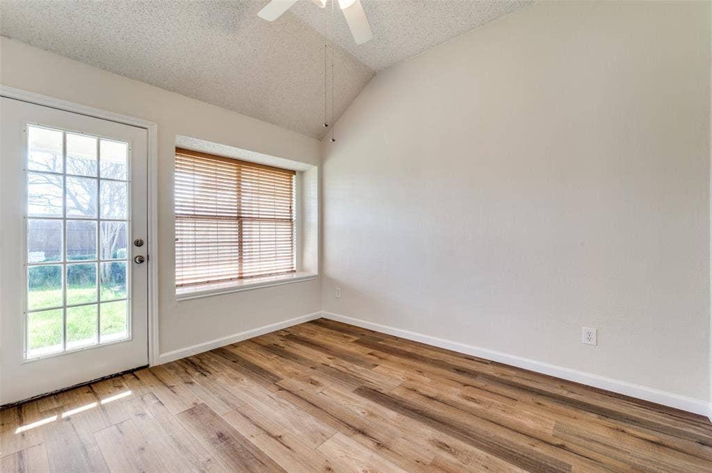 10121 Cambridge Drive, Frisco, TX 75035 10121 Cambridge Drive, Frisco, TX 75035
