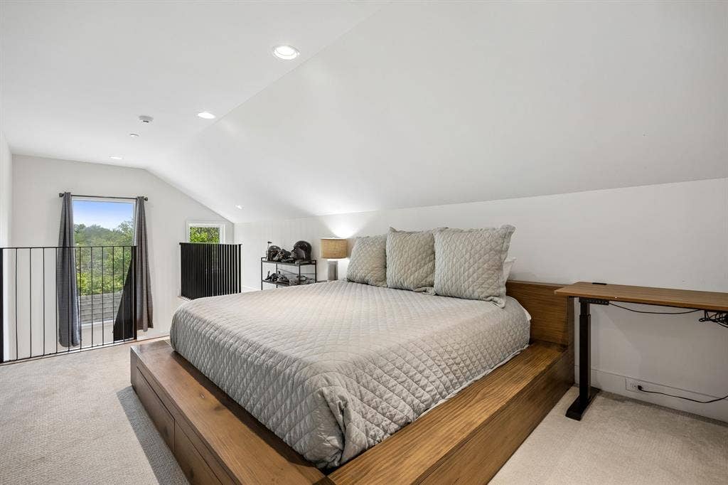 4437 Grassmere Lane, University Park, TX 75205 4437 Grassmere Ln - Tom Hughes Team