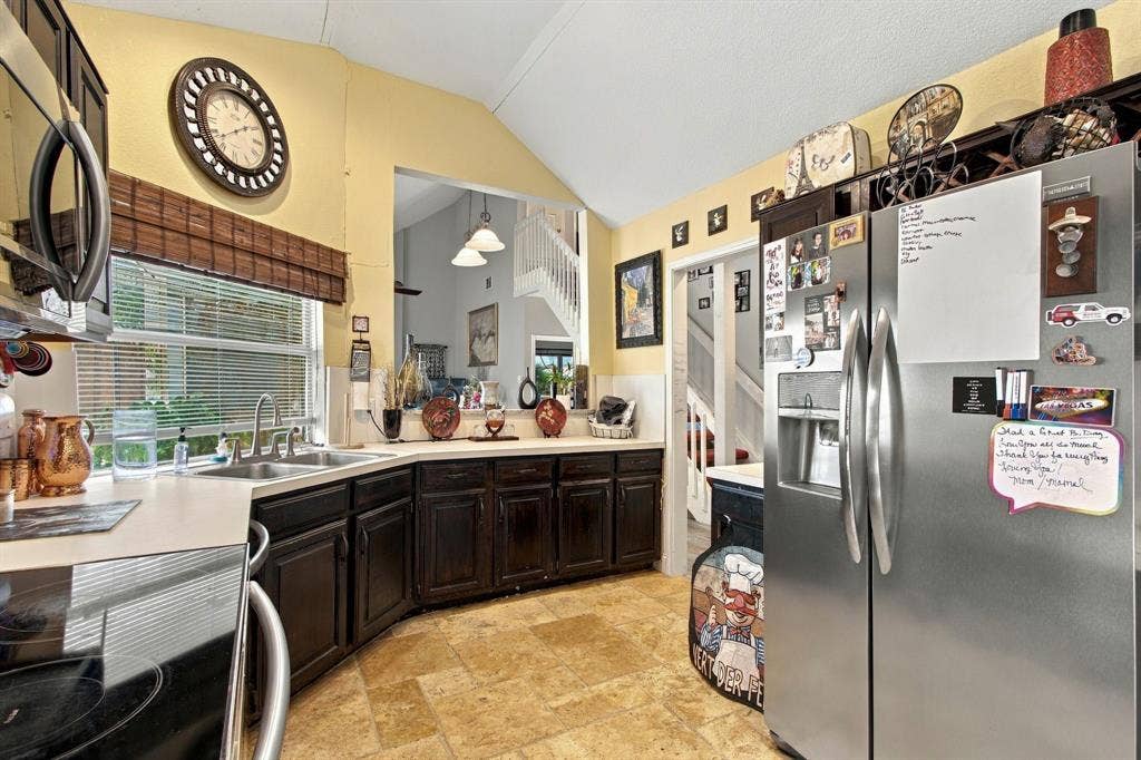 3825 Branch Hollow Circle, Carrollton, TX 75007 3825 Branch Hollow Circle, Carrollton, TX 75007