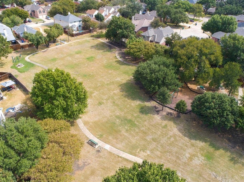 3825 Branch Hollow Circle, Carrollton, TX 75007 3825 Branch Hollow Circle, Carrollton, TX 75007