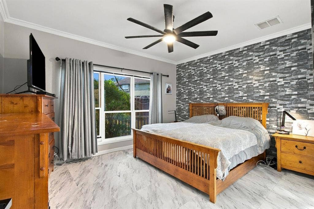 3825 Branch Hollow Circle, Carrollton, TX 75007 3825 Branch Hollow Circle, Carrollton, TX 75007