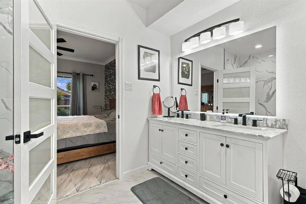 3825 Branch Hollow Circle, Carrollton, TX 75007 3825 Branch Hollow Circle, Carrollton, TX 75007