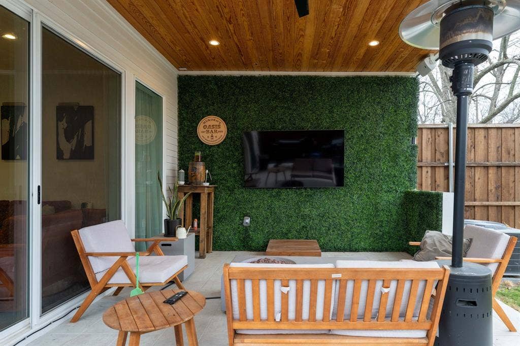 1101 Martinique Avenue, Dallas, TX 75223 1101 Martinique Avenue, Dallas, TX 75223