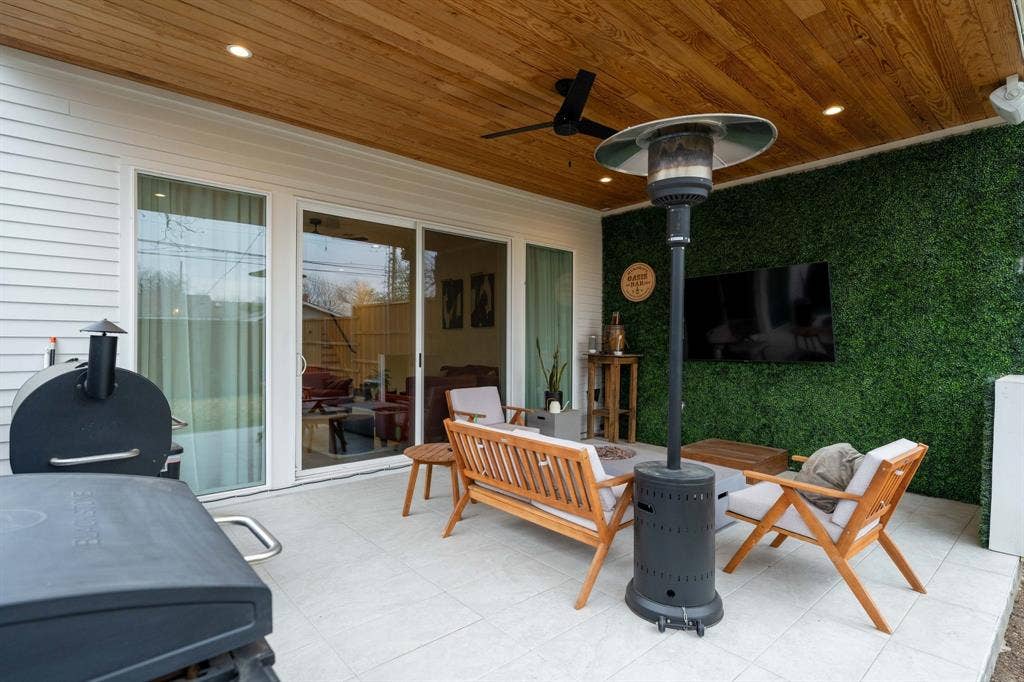 1101 Martinique Avenue, Dallas, TX 75223 1101 Martinique Avenue, Dallas, TX 75223