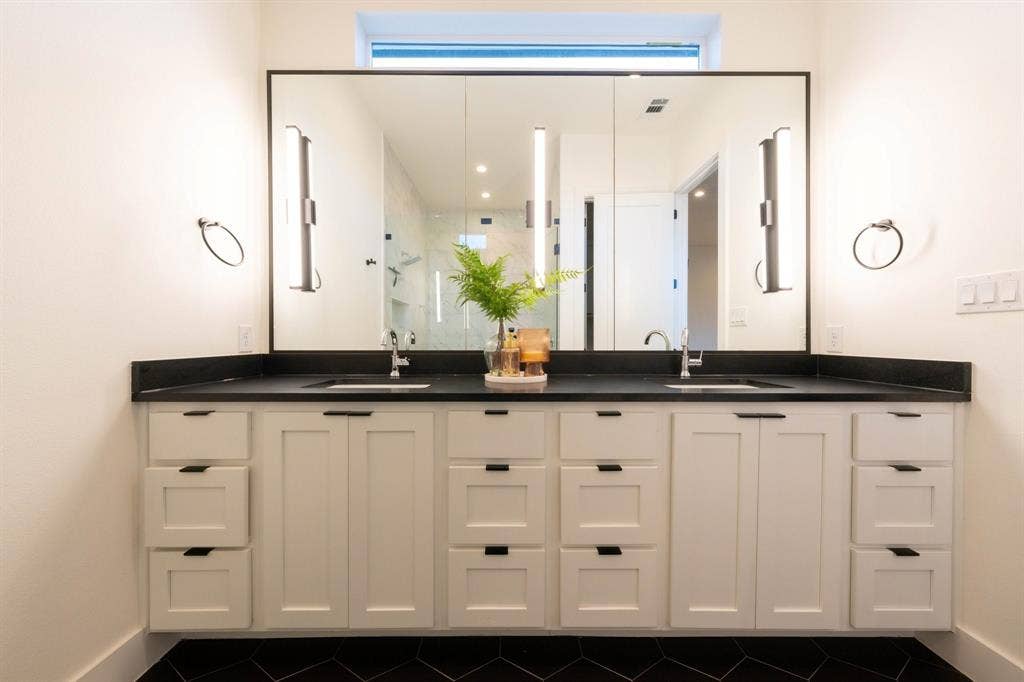 1101 Martinique Avenue, Dallas, TX 75223 1101 Martinique Avenue, Dallas, TX 75223