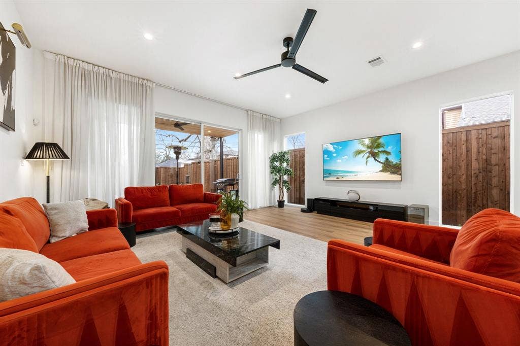1101 Martinique Avenue, Dallas, TX 75223 1101 Martinique Avenue, Dallas, TX 75223