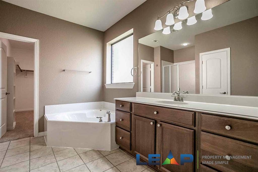 11178 Monarch Drive, Frisco, TX 75033 11178 Monarch Drive, Frisco, TX 75033