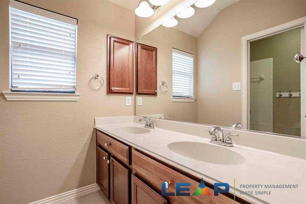 11178 Monarch Drive, Frisco, TX 75033 11178 Monarch Drive, Frisco, TX 75033