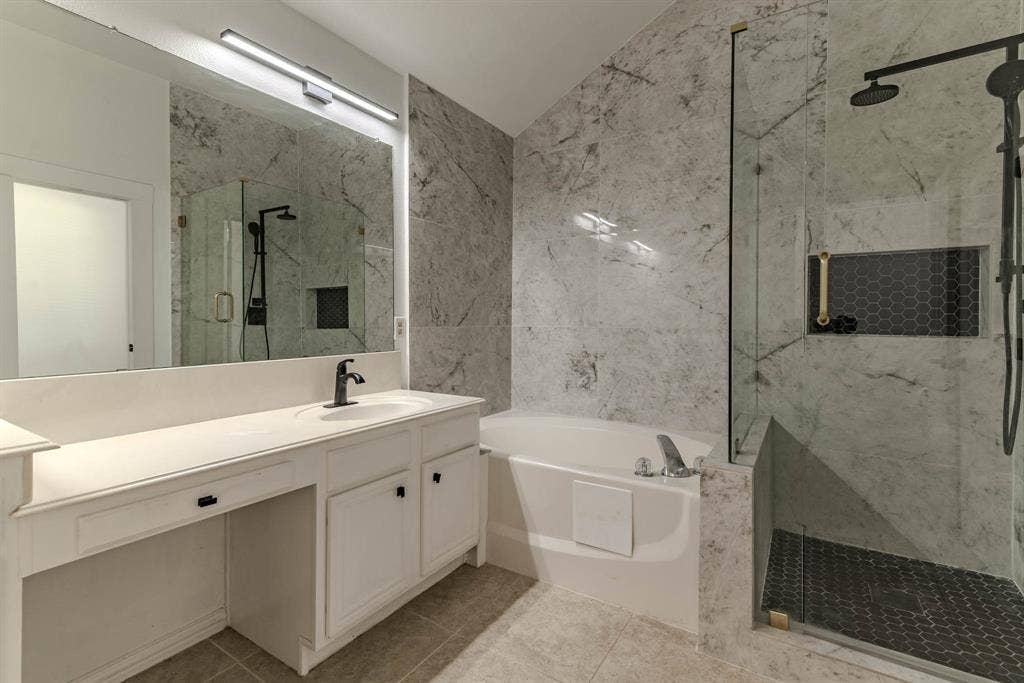 609 Bristlecone Drive, Arlington, TX 76018 609 Bristlecone Drive, Arlington, TX 76018