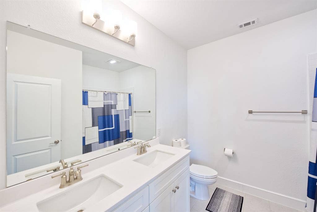 4312 Hollandwood Drive, McKinney, TX 75071 4312 Hollandwood Drive, McKinney, TX 75071
