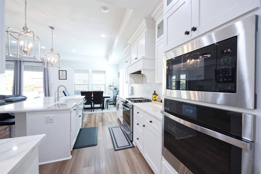 4312 Hollandwood Drive, McKinney, TX 75071 4312 Hollandwood Drive, McKinney, TX 75071