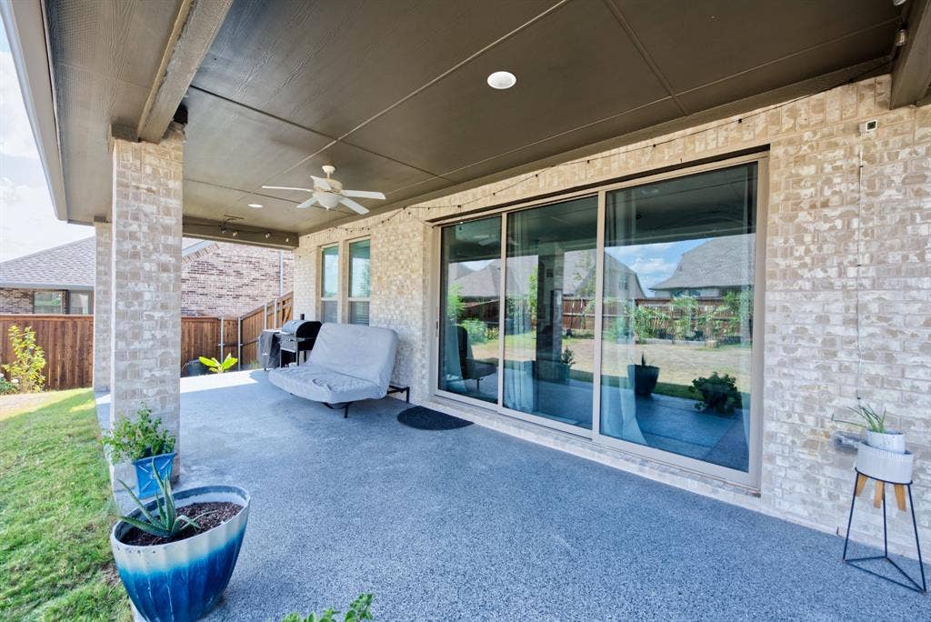 4312 Hollandwood Drive, McKinney, TX 75071 4312 Hollandwood Drive, McKinney, TX 75071