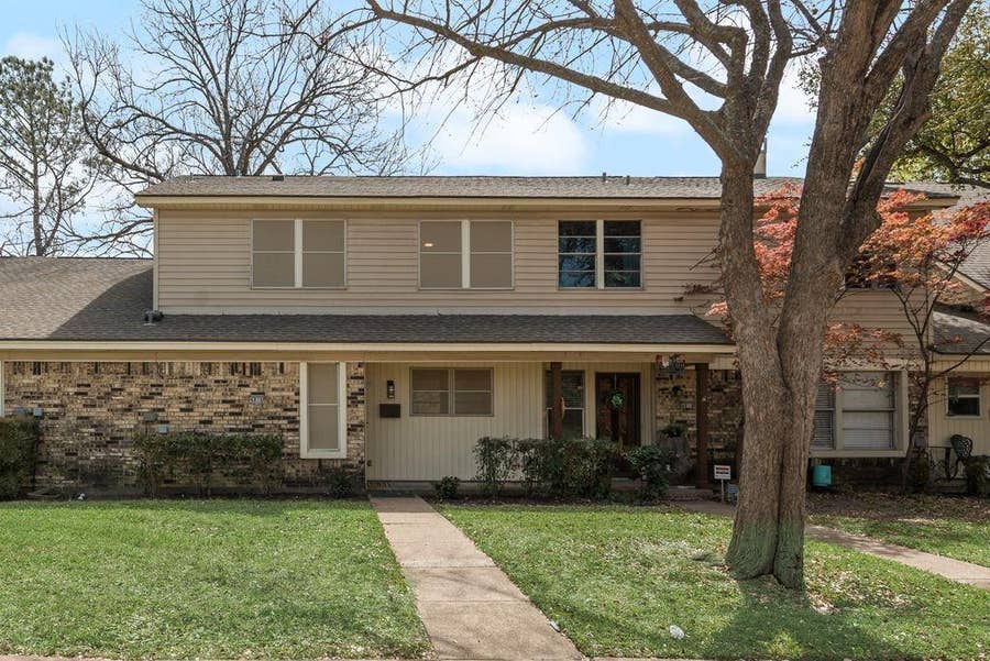 Property photo for 4816 Redwood Drive, Garland, TX