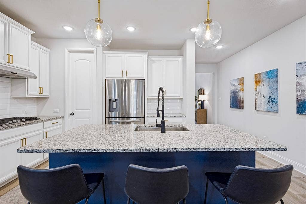 912 Lady Bird Drive, McKinney, TX 75071 Zoned for Johnson Middle
