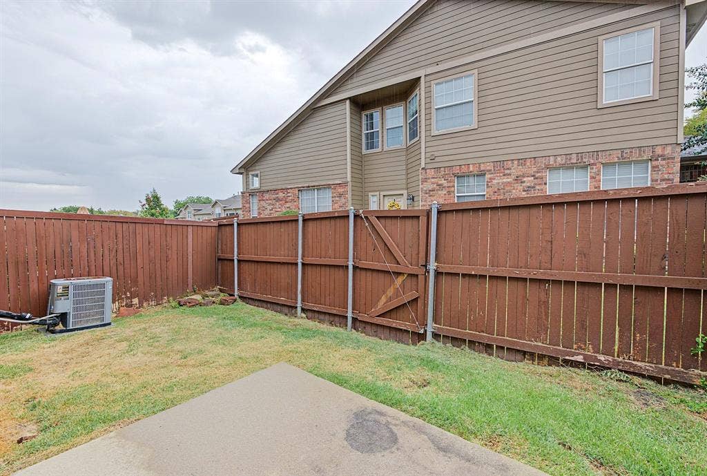 936 Cypress Creek Drive, Plano, TX 75025