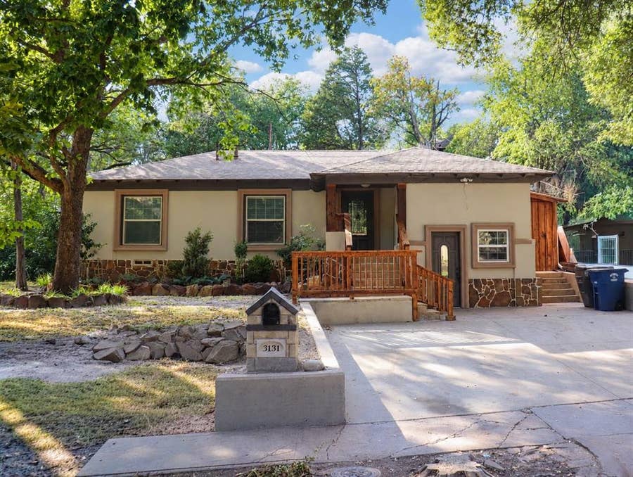 Property photo for 3131 E Latta Circle, Dallas, TX