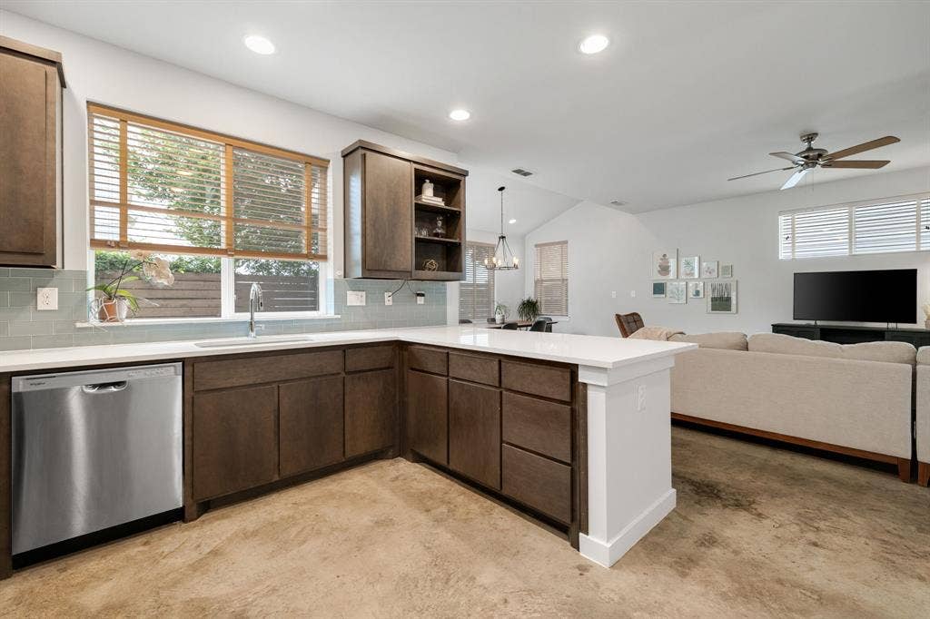 6542 E Lovers Lane, Dallas, TX 75214