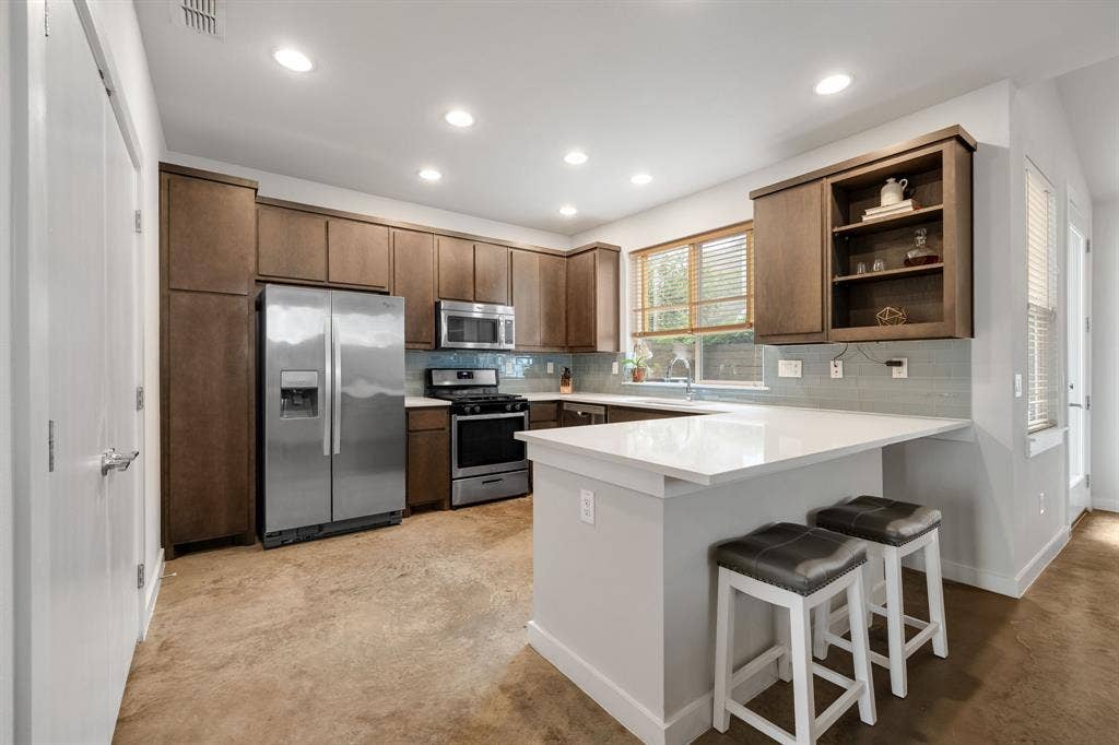 6542 E Lovers Lane, Dallas, TX 75214