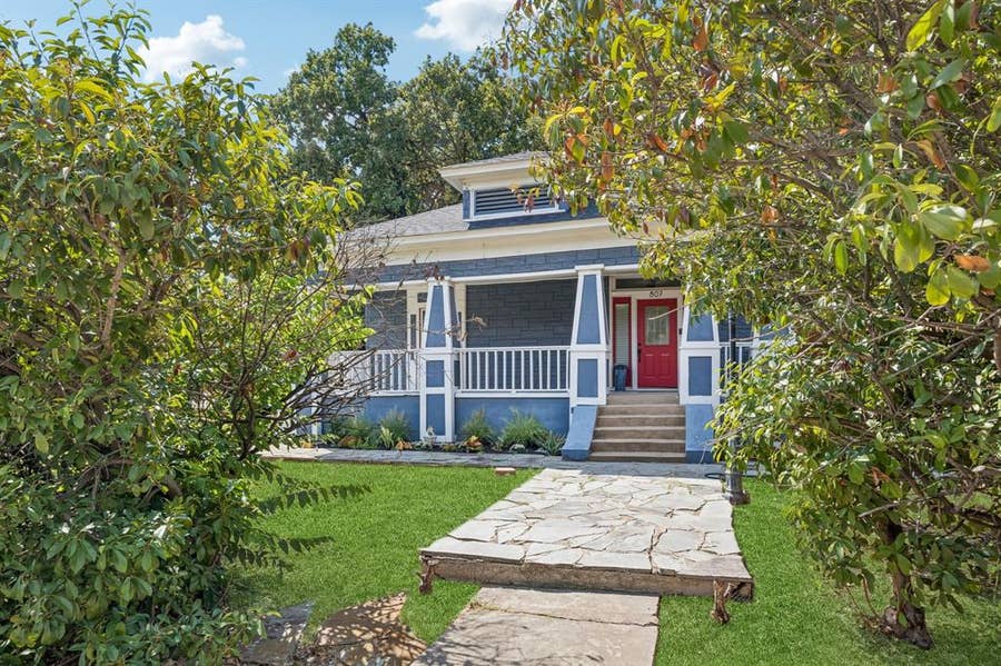 Property photo for 807 N Tyler Street, Dallas, TX