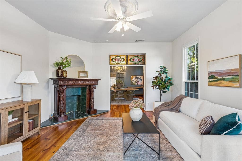 807 N Tyler Street, Dallas, TX 75208 807 N Tyler Street, Dallas, TX 75208