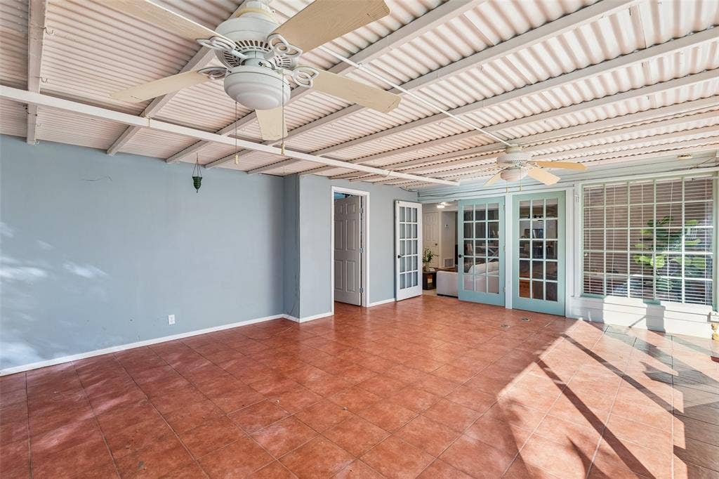 807 N Tyler Street, Dallas, TX 75208 342sf Sun Room