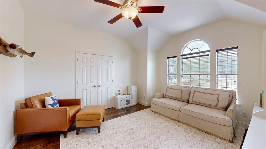 2148 Brookgate Drive, Grapevine, TX 76051 2148 Brookgate Drive, Grapevine, TX 76051