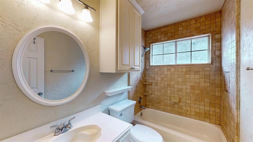 2148 Brookgate Drive, Grapevine, TX 76051 2148 Brookgate Drive, Grapevine, TX 76051